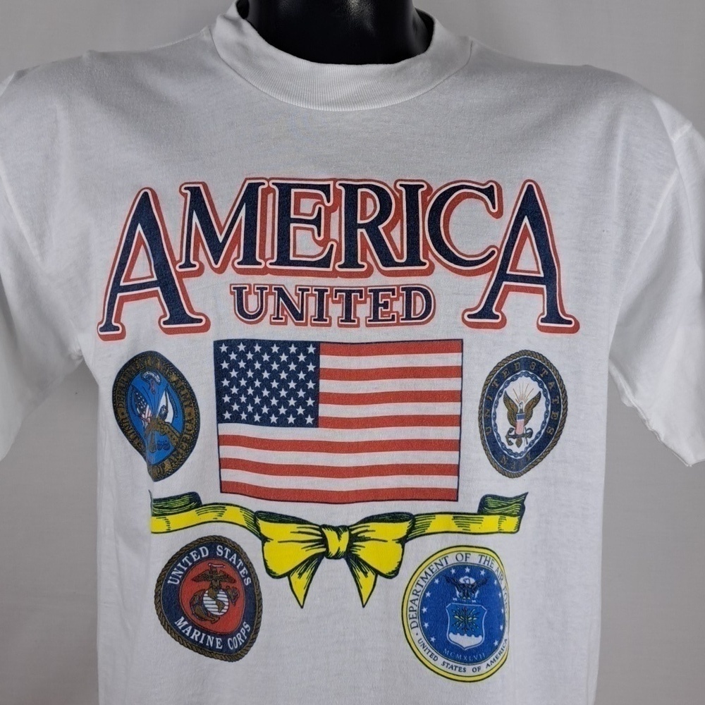 Vintage America United Flag Military branches graphic white casual LG t-shirt